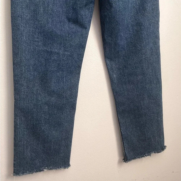 Agolde - Kye Mid Rise Straight Crop Jeans in Mirage - Picture 9 of 16